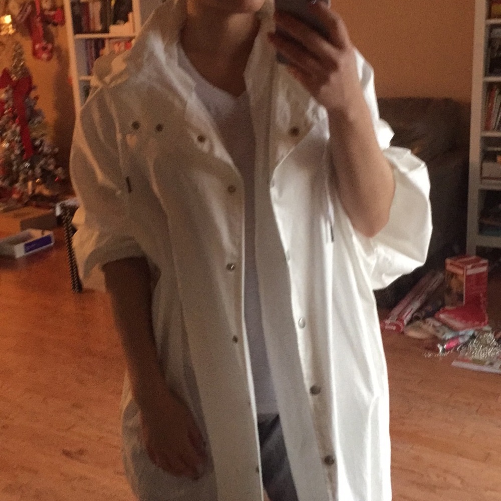 White long jacket. S